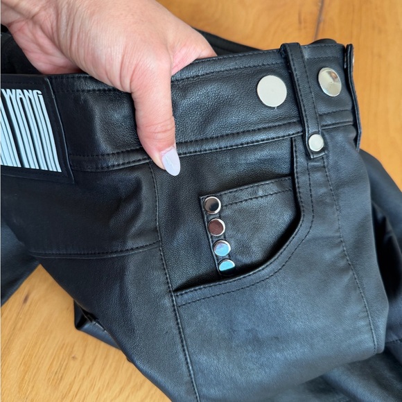 Alexander Wang Black High-Waisted Pants - Picture 8 of 11